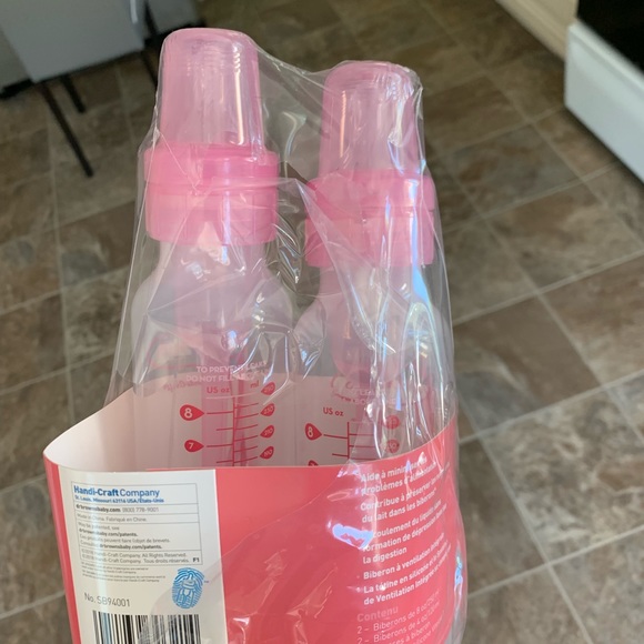 Baby bottles - Picture 4 of 4